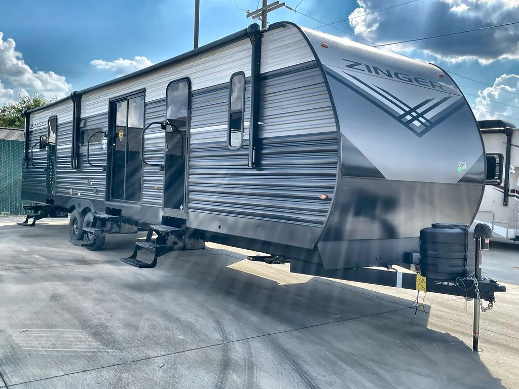 2026 CrossRoads Zinger 390DB - Photo 2