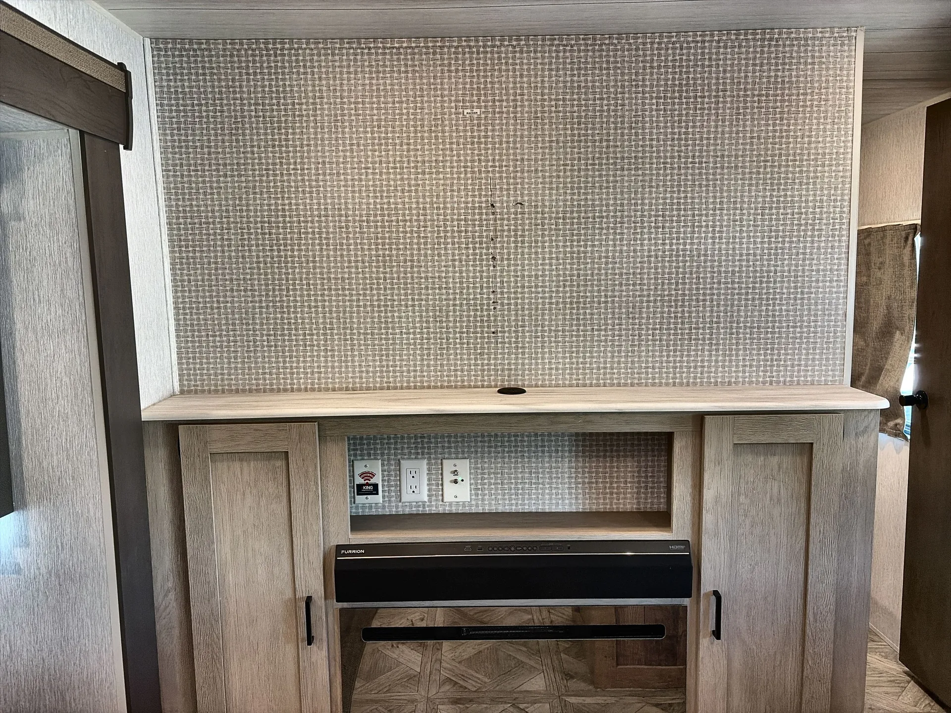 2024 Forest River Salem 31KQBTS — living area main