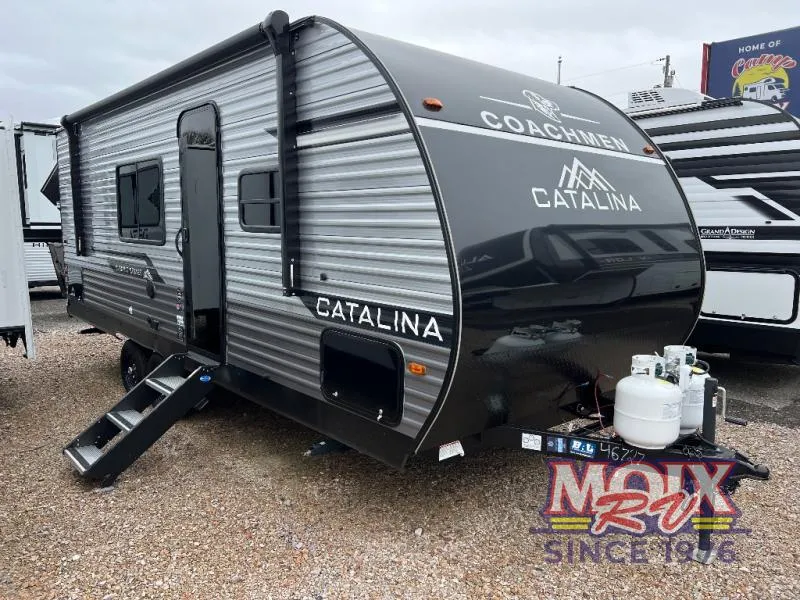 2026 Coachmen Catalina Summit Series 8 211BH - Photo 2