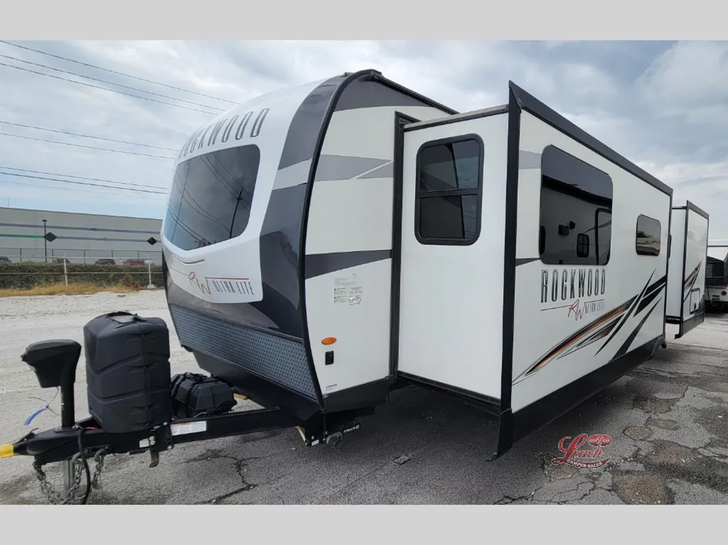 2022 Forest River Rockwood Ultra Lite 2608BS, Photos photo 6
