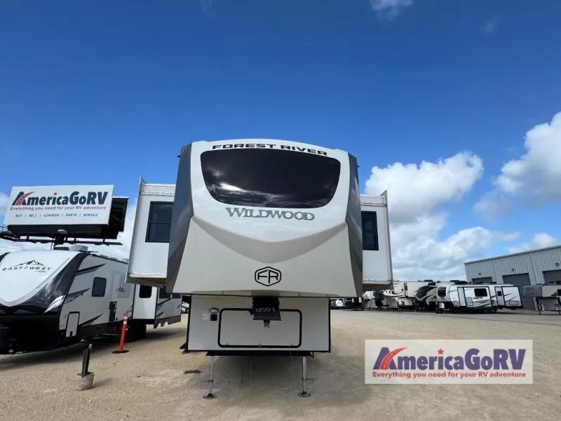 2025 Forest River Wildwood Heritage Glen Elite 36FL - Photo 3