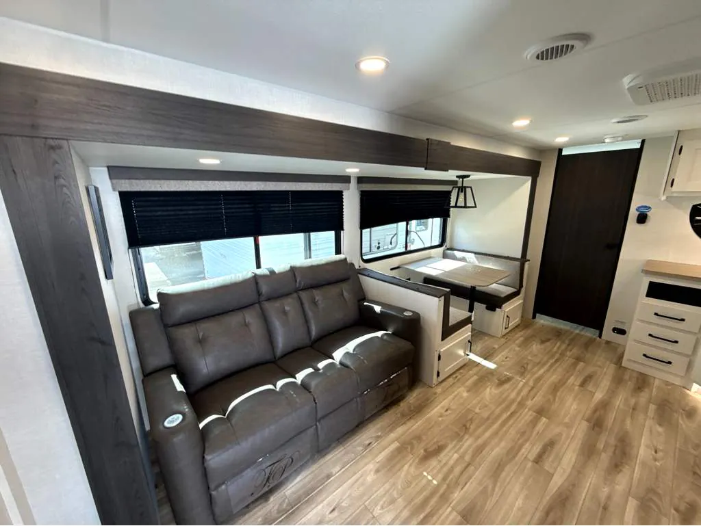 2027 Venture RV Sienna SA271VBH, Photos photo 11