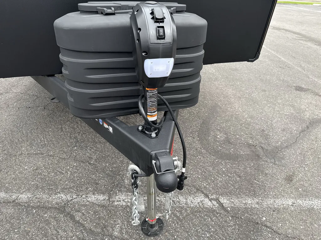 2026 Brinkley Model Ix 20X, Photos photo 3