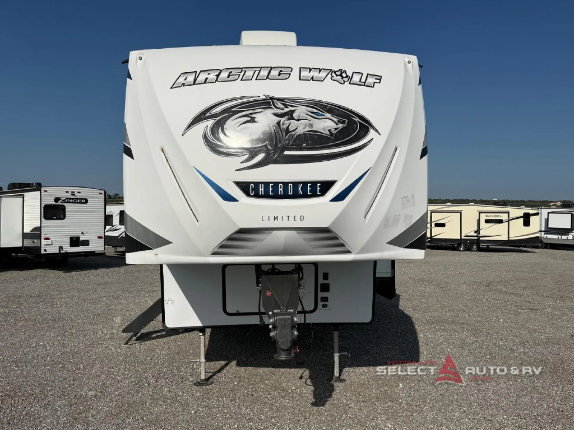 2022 Forest River Cherokee Arctic Wolf 287BH - Photo 4