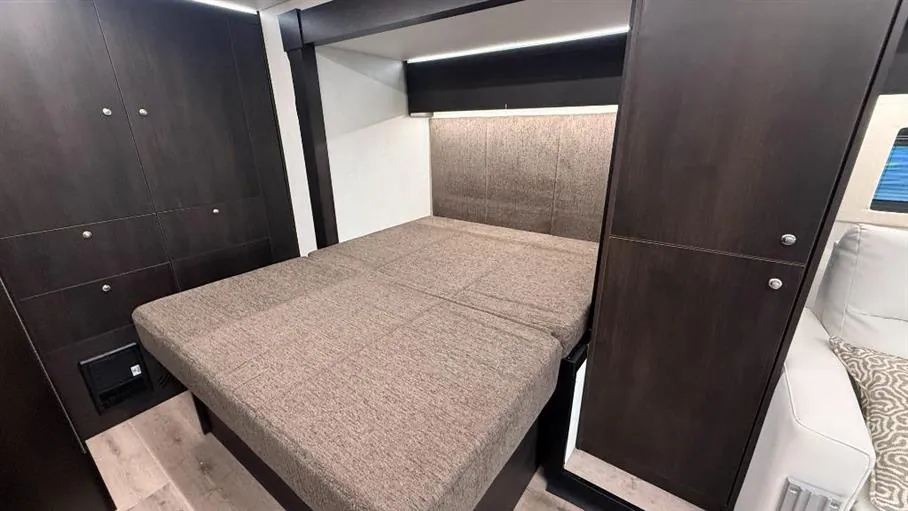 2027 Tiffin Wayfarer 25 PW, Photos photo 19