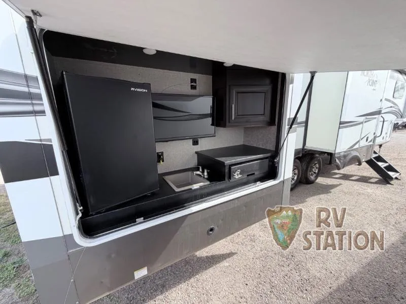 2020 Jayco North Point 375BHFS - Photo 2