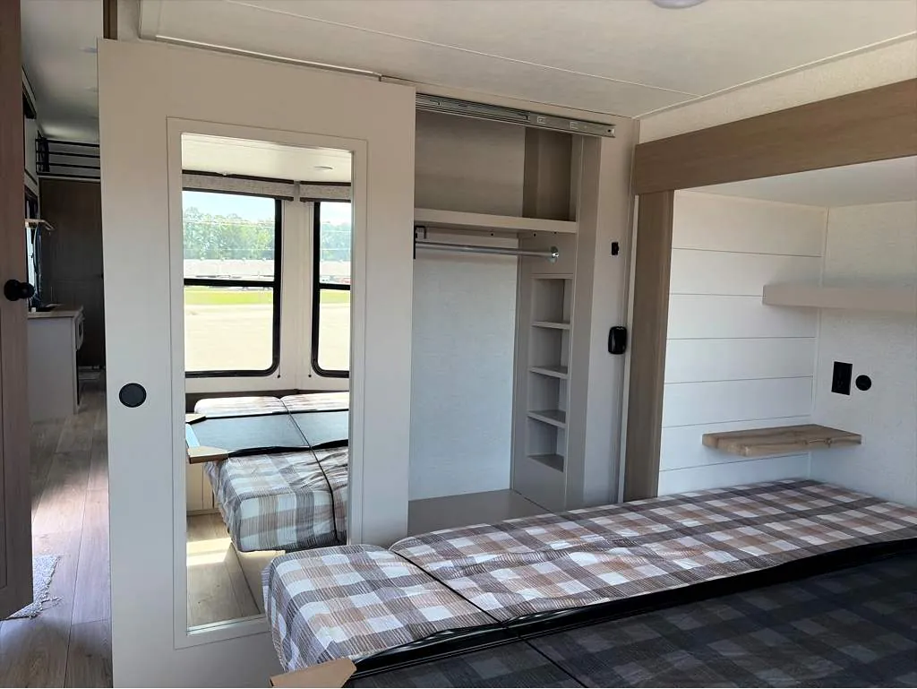 2027 Jayco Jay Flight Bungalow JayLoft, Photos photo 14