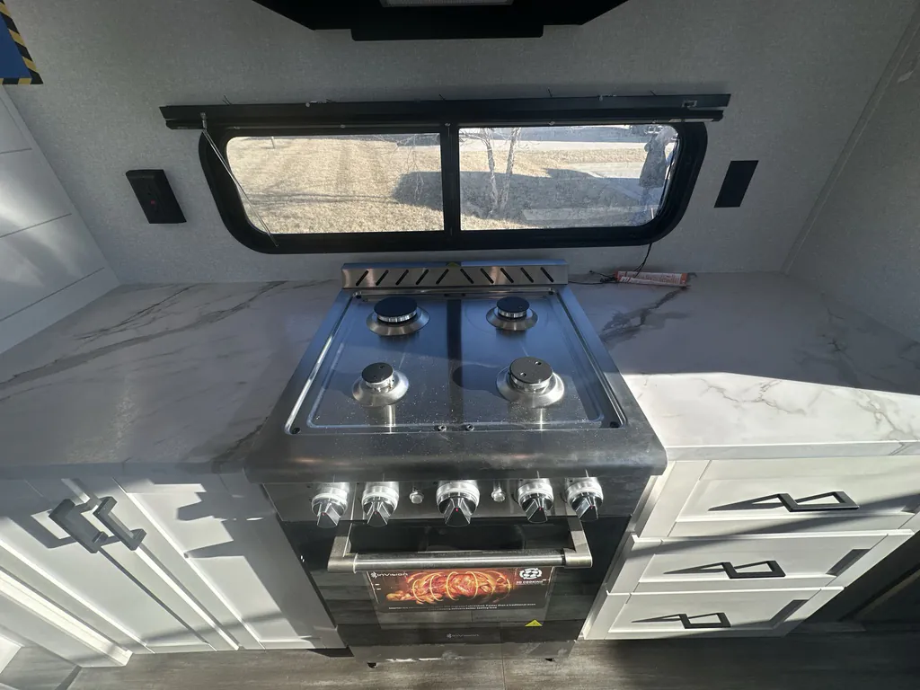 2026 Jayco Jay Flight Bungalow 401LOFT DS, Photos photo 13