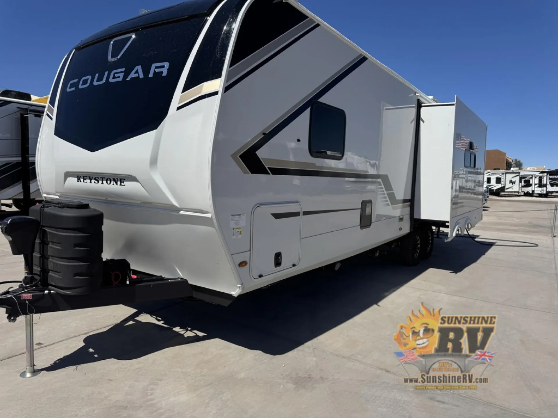 2027 Keystone Cougar Western 29RLWE dealer photo 4 from Sunshine RV