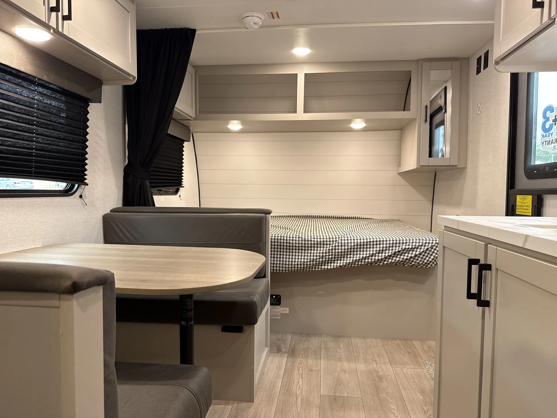 2027 Jayco Jay Flight 175BH - Photo 4