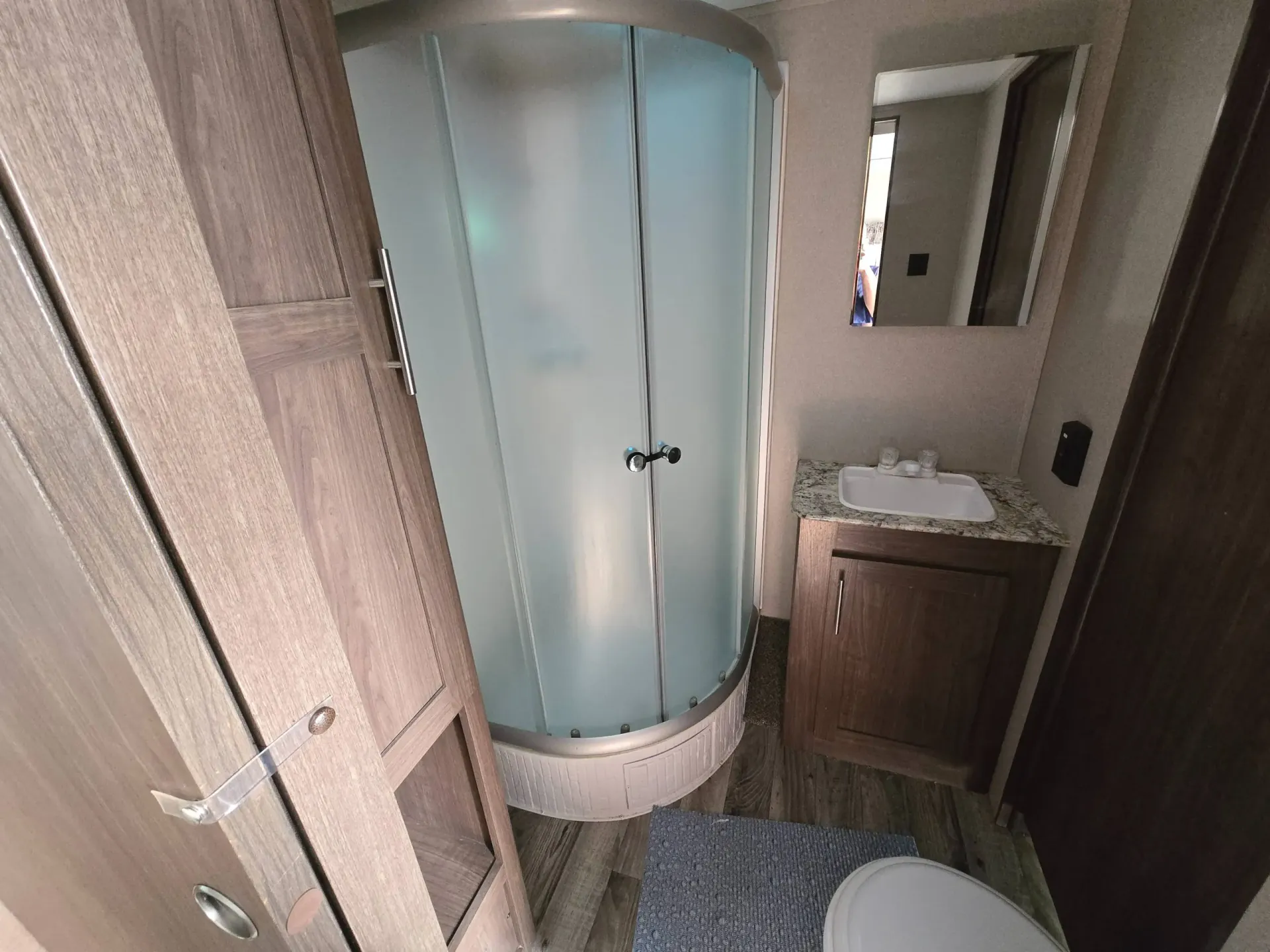 2019 Keystone Hideout 38FKTS - Photo 3