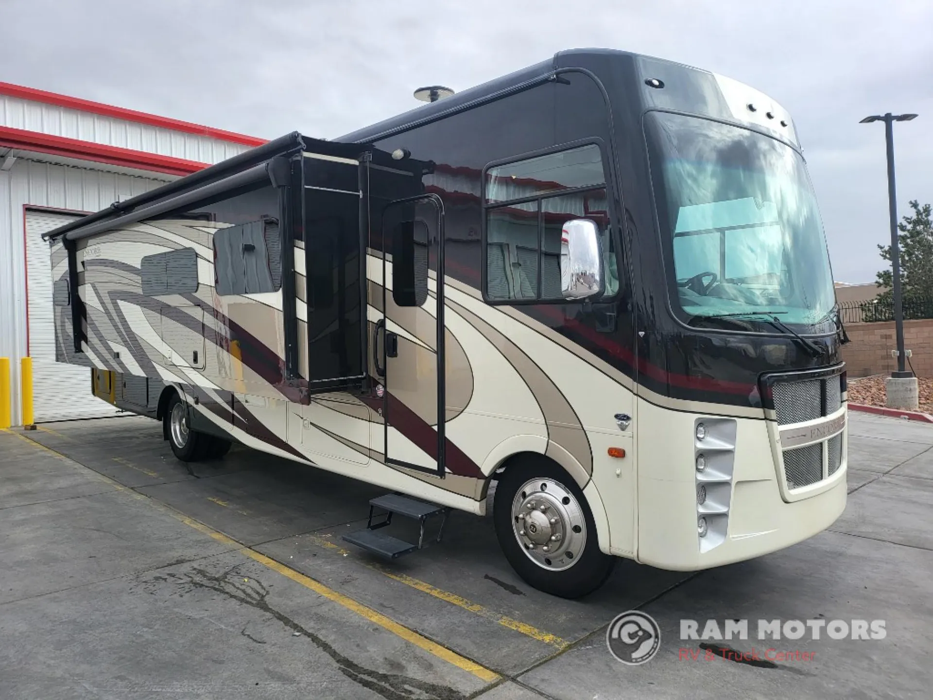 2022 Coachmen Encore 355DS - Photo 2