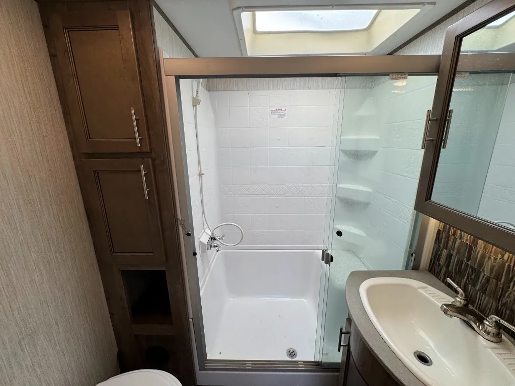 2019 Forest River Sabre 36BHQ, Photos photo 33