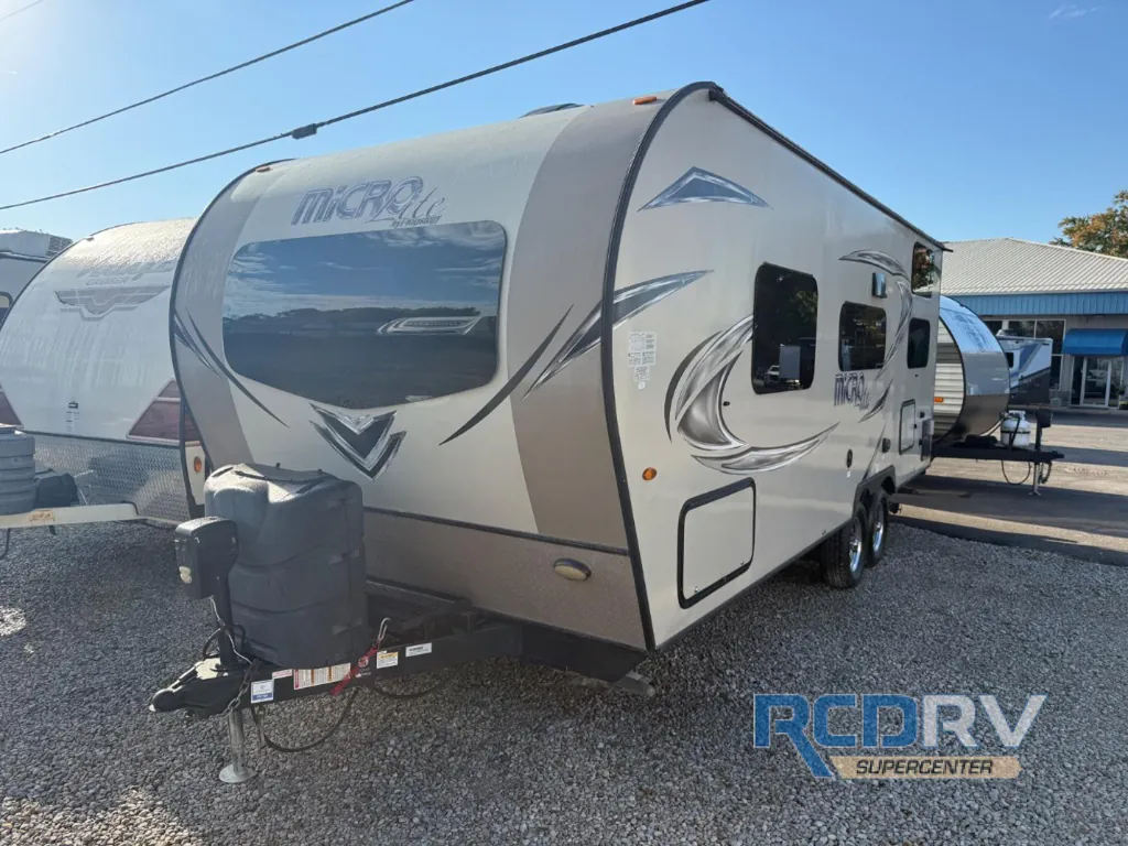 2018 Forest River Flagstaff Micro Lite 23LB, Photos photo 2