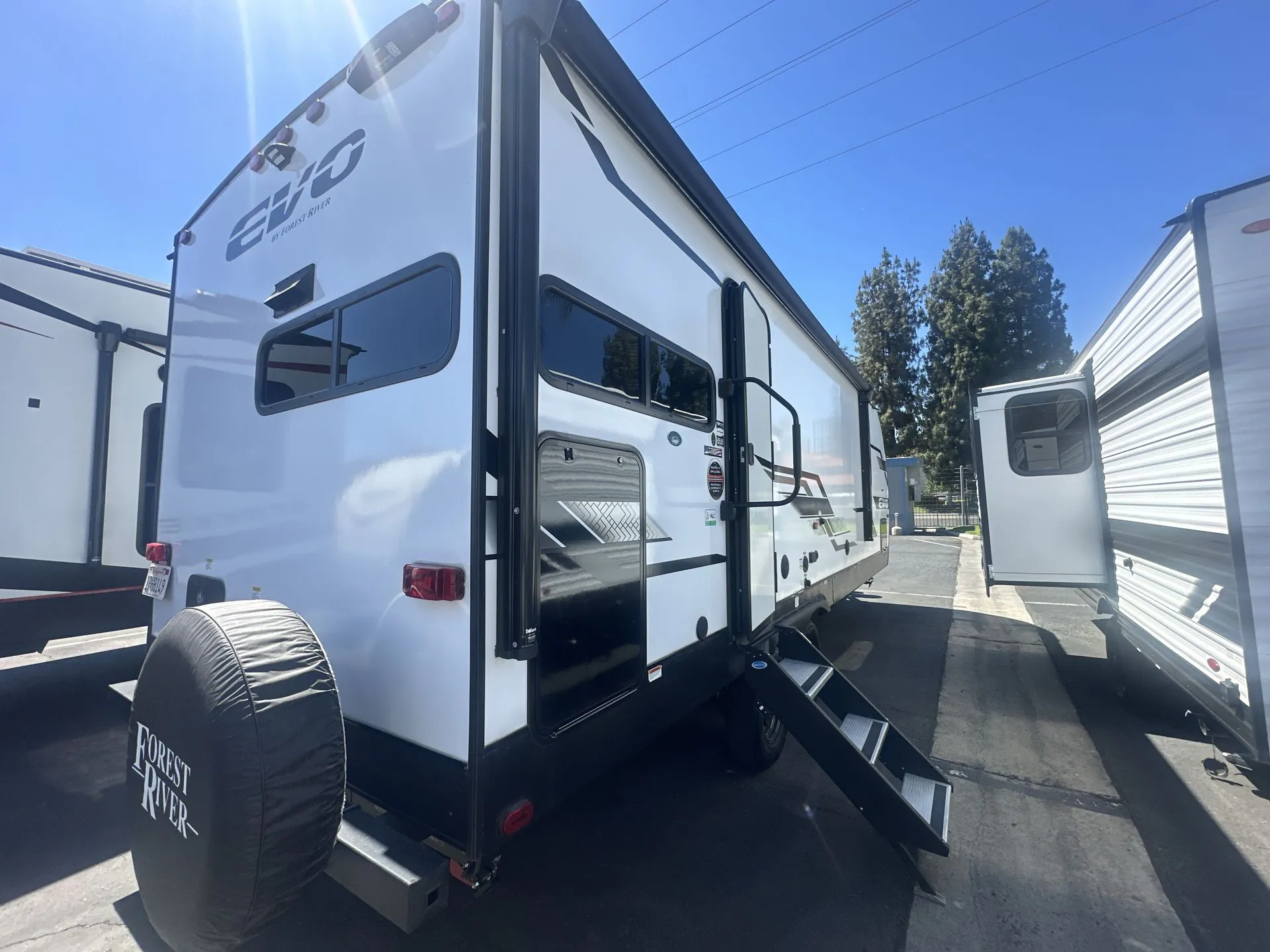 2024 Forest River EVO T2500 - Photo 3