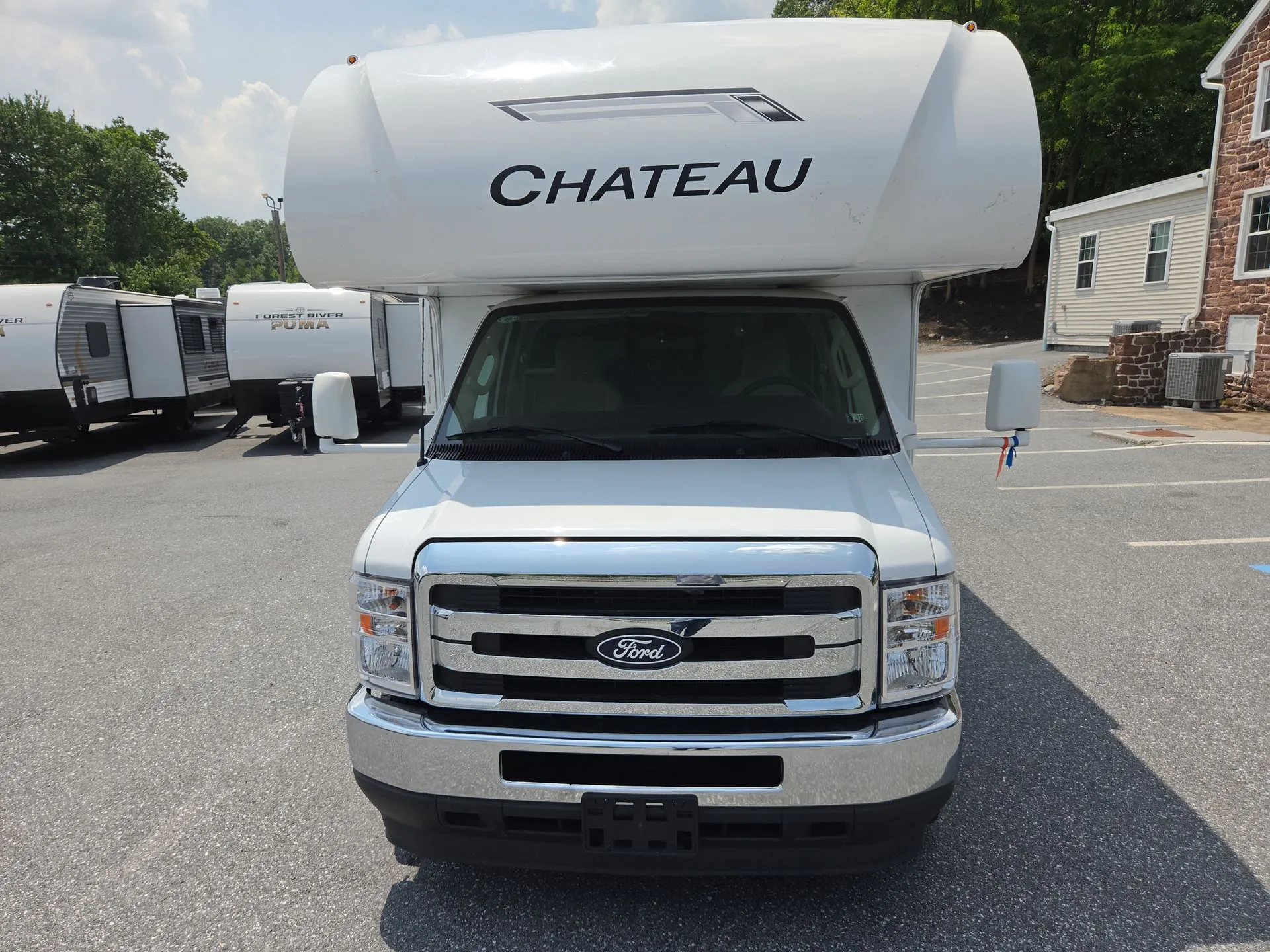 2026 Thor Motor Coach Chateau 31H - Photo 4