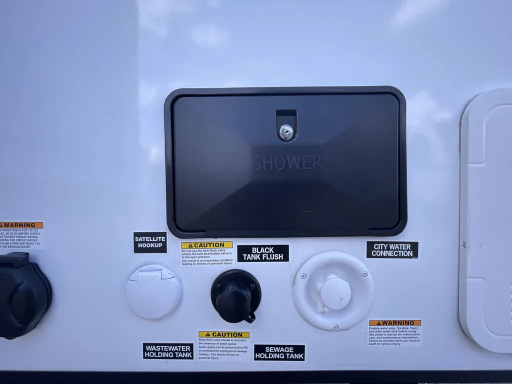 2027 Winnebago Micro Minnie 2108DS, Photos photo 26
