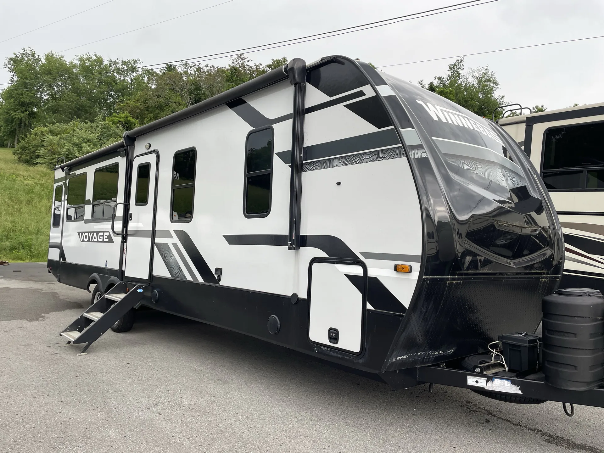 2024 Winnebago Voyage 3235RL - Photo 2