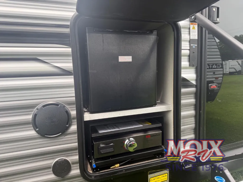 2026 Coachmen Catalina Legacy Edition 273DBHCK, Photos photo 12