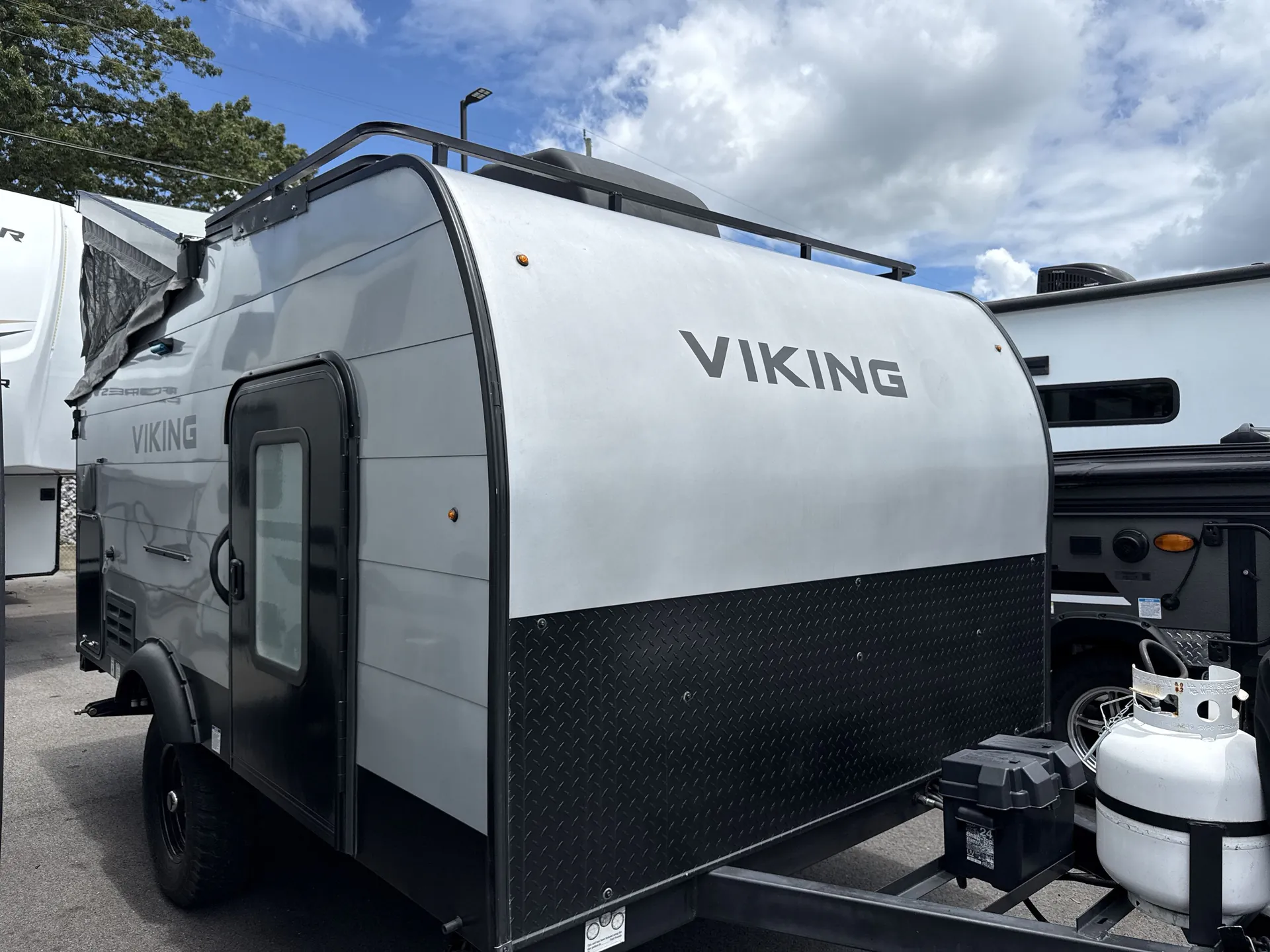 2022 Forest River Viking 12.0TD MAX — backside