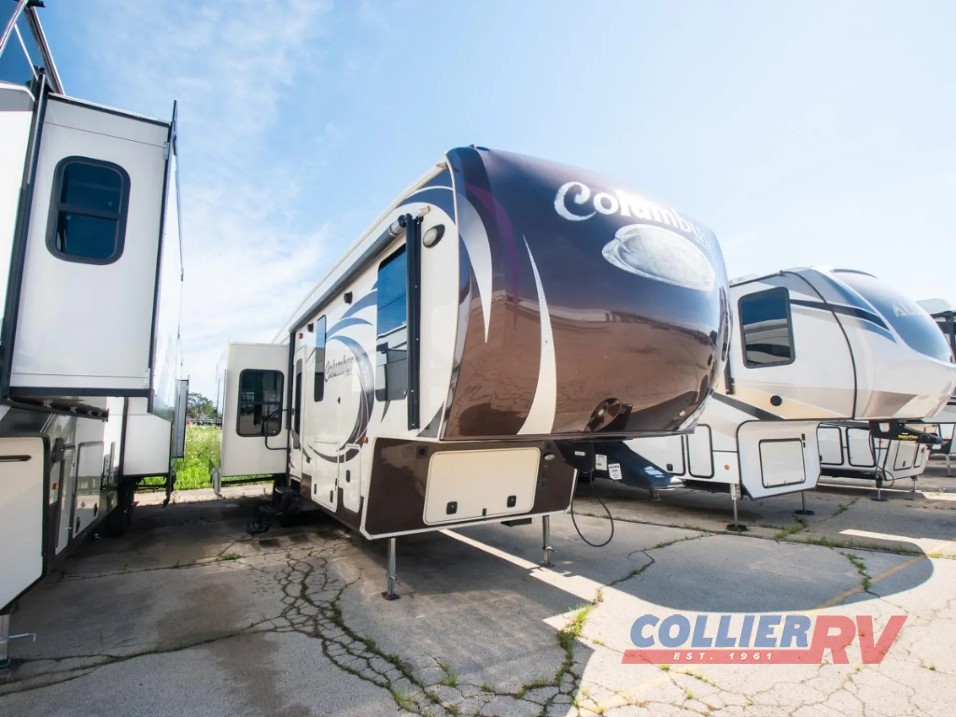 2013 Palomino Columbus 320RS - Photo 2