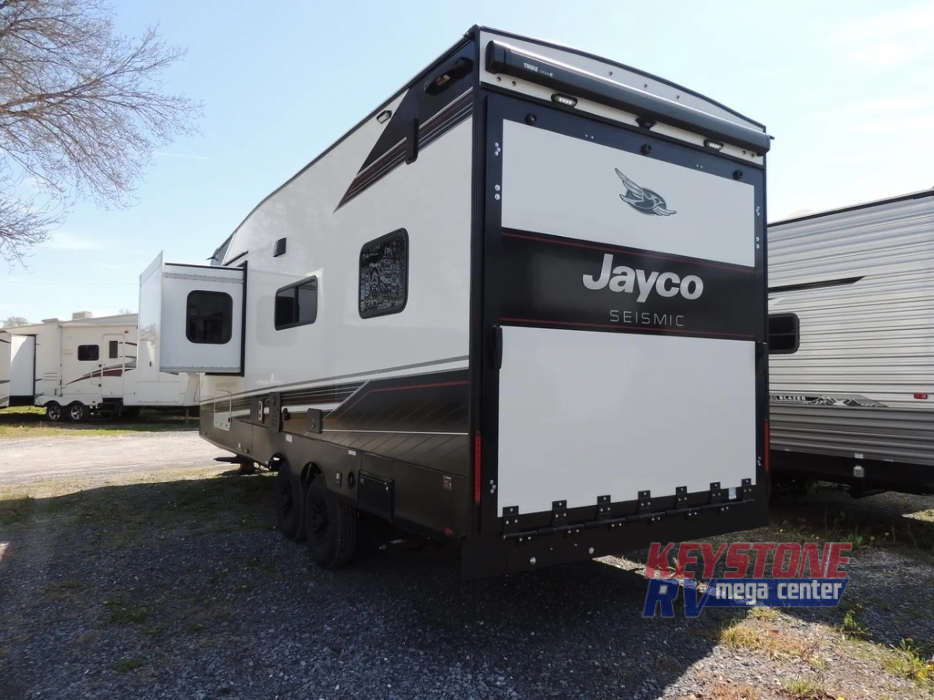 2026 Jayco Seismic 214 - Photo 4