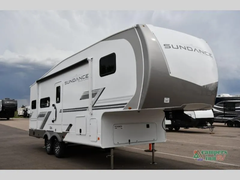 2027 Heartland Sundance XLT 24ML - Photo 2