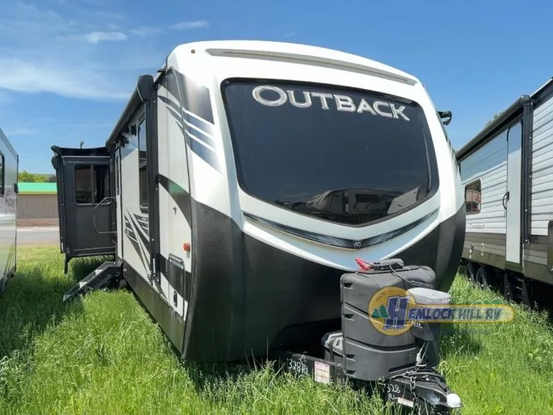 2020 Keystone Outback 328RL - Photo 2