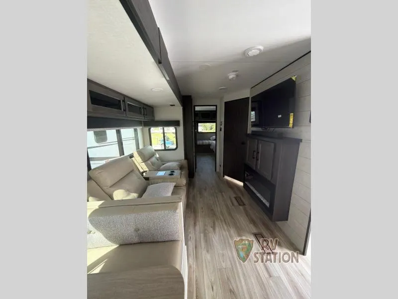 2026 Venture RV SportTrek Touring Edition 272VRK - Photo 3