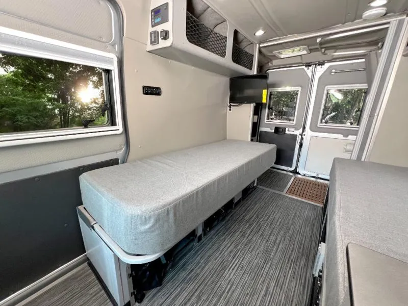 2026 Maxvan Route New    MV 2.0 Wide Body Class B - Photo 3