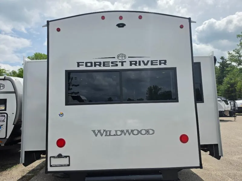 2027 Forest River Wildwood Heritage Glen 380WDR - Photo 4