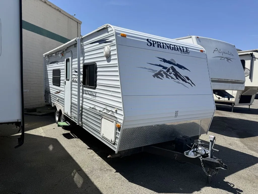 2010 Keystone RV Springdale 232RBLWE - Photo 2