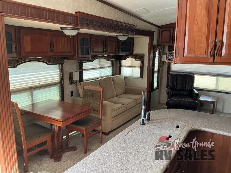2013 Keystone RV Montana Used    3402 RL - Photo 4