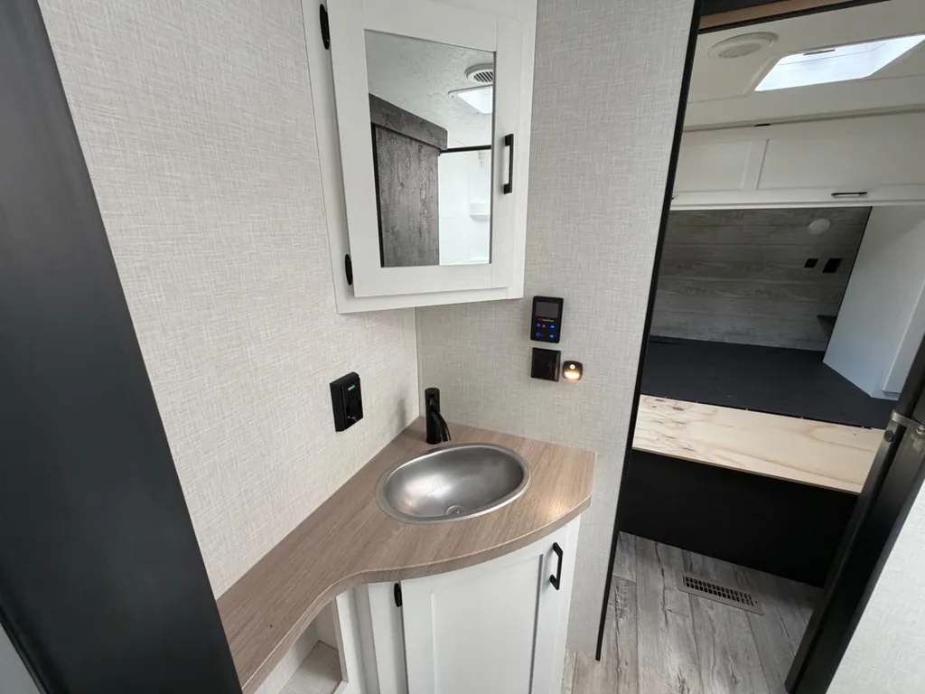 2025 Venture RV Sienna SA231VRK, Photos photo 8
