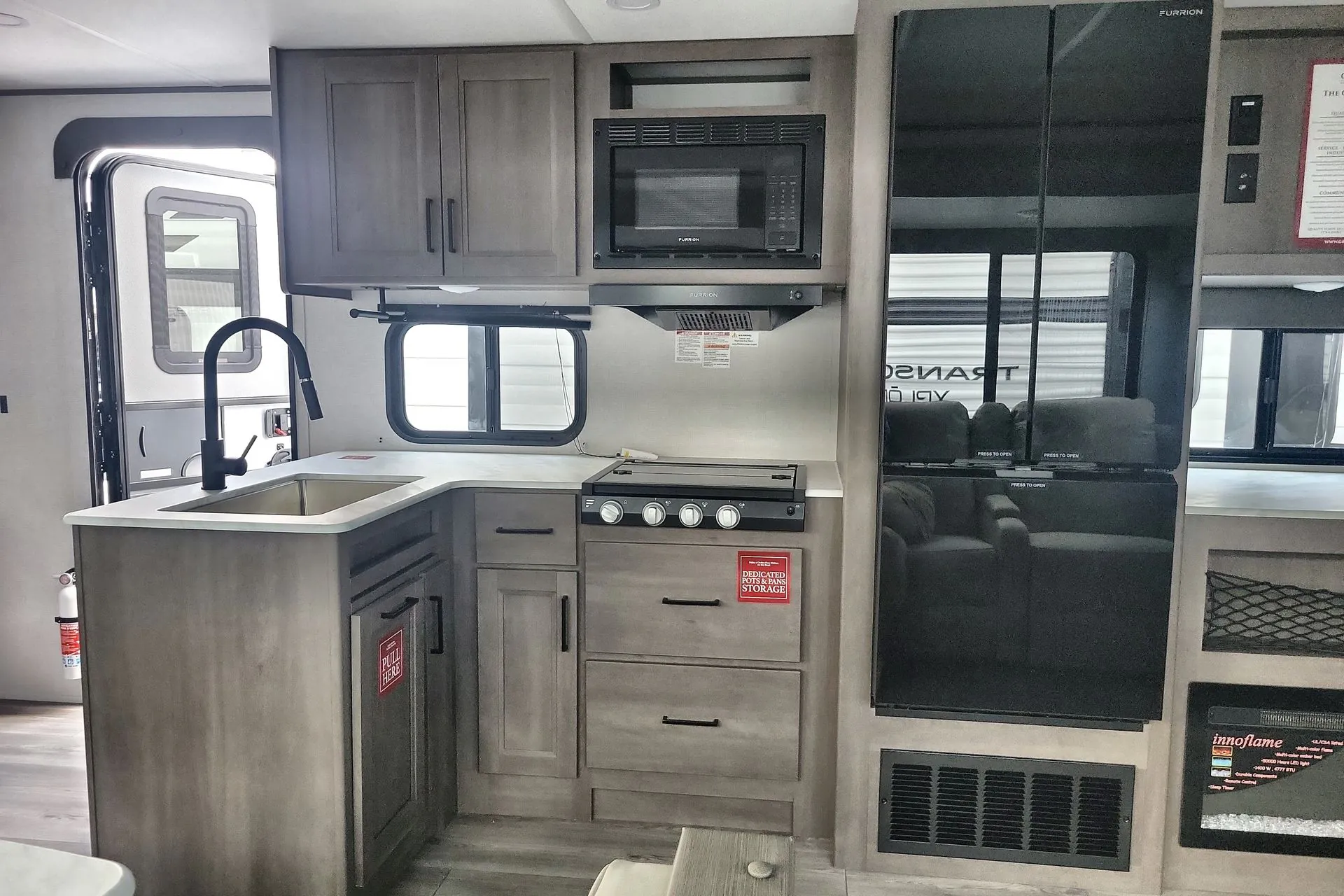 2026 Grand Design Transcend Xplor 27DBX - Photo 3