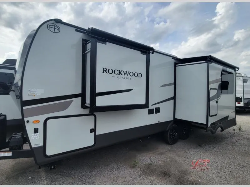 2026 Forest River Rockwood Ultra Lite 2618RD - Photo 3