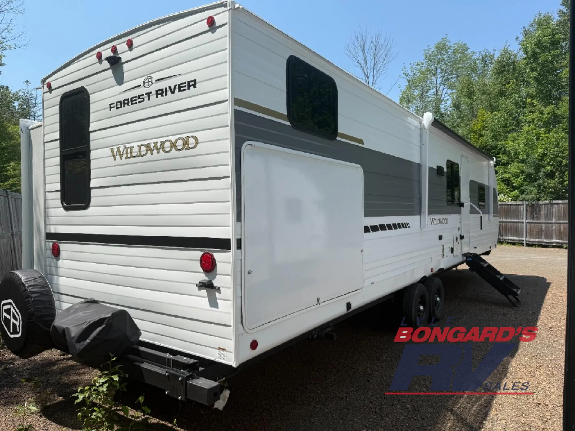2026 Forest River Wildwood 33TS — Photo 5