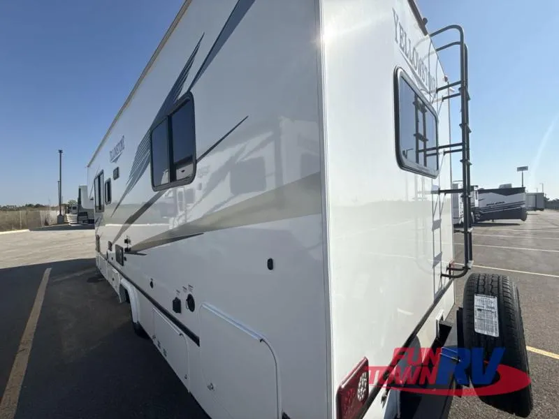 2026 Gulf Stream RV Yellowstone 6280LE - Photo 4