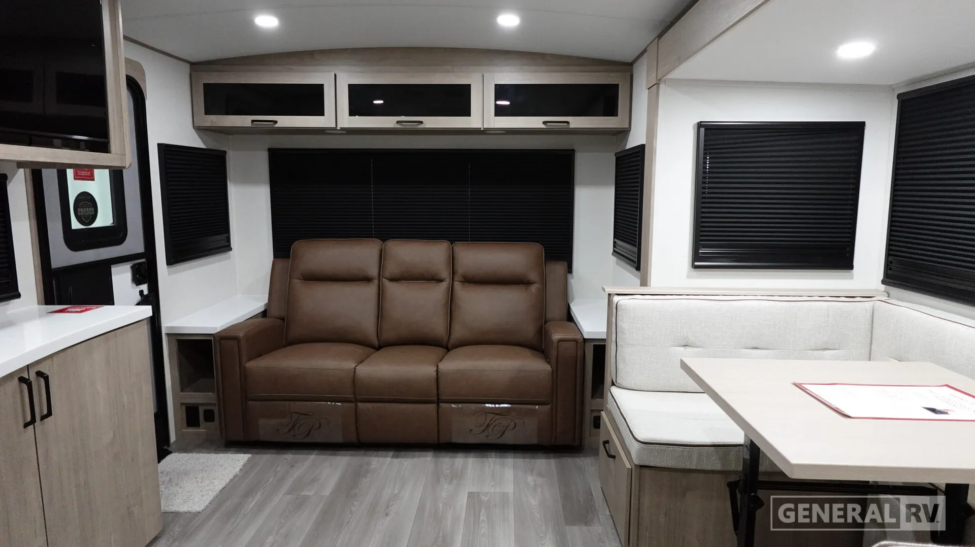 2026 Grand Design Imagine 2500RL - Photo 3