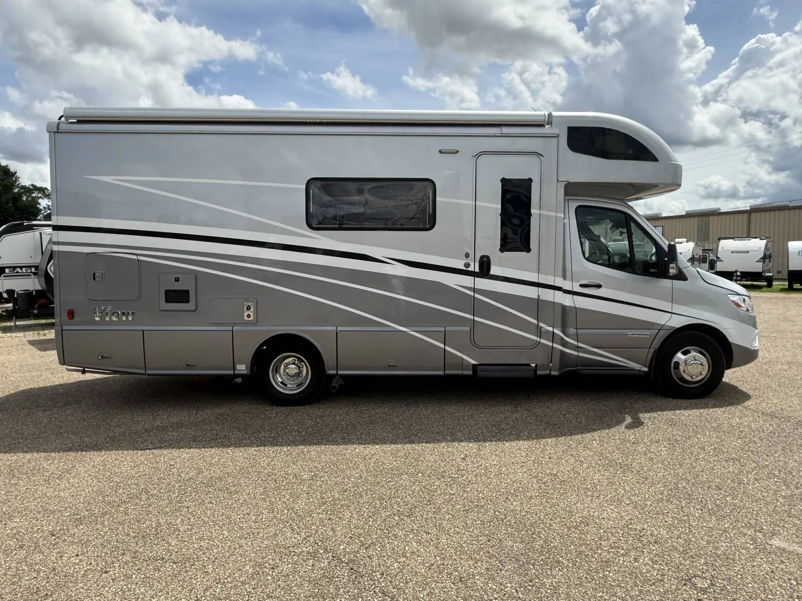 2023 Winnebago View 24D - Photo 4