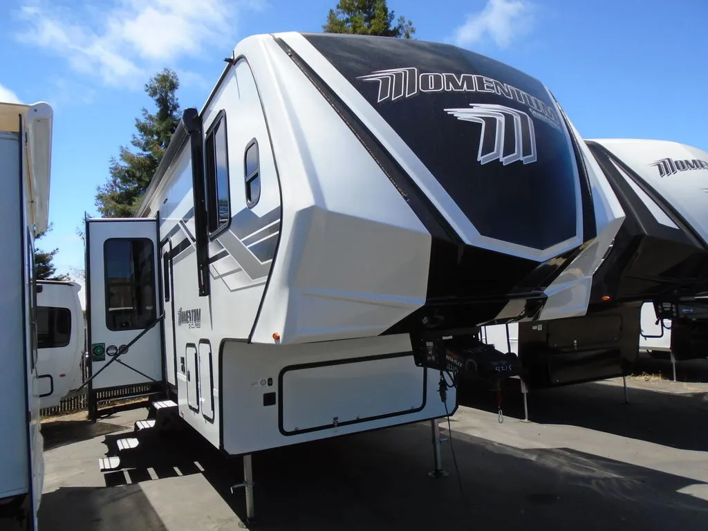 2026 Grand Design Momentum G-Class 320G - Photo 3