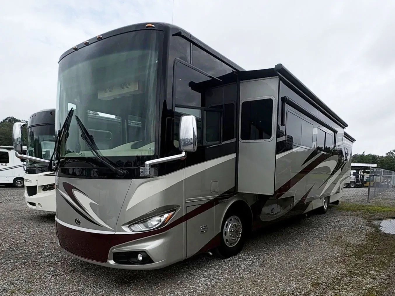 2018 Tiffin Phaeton 40 QKH - Photo 3