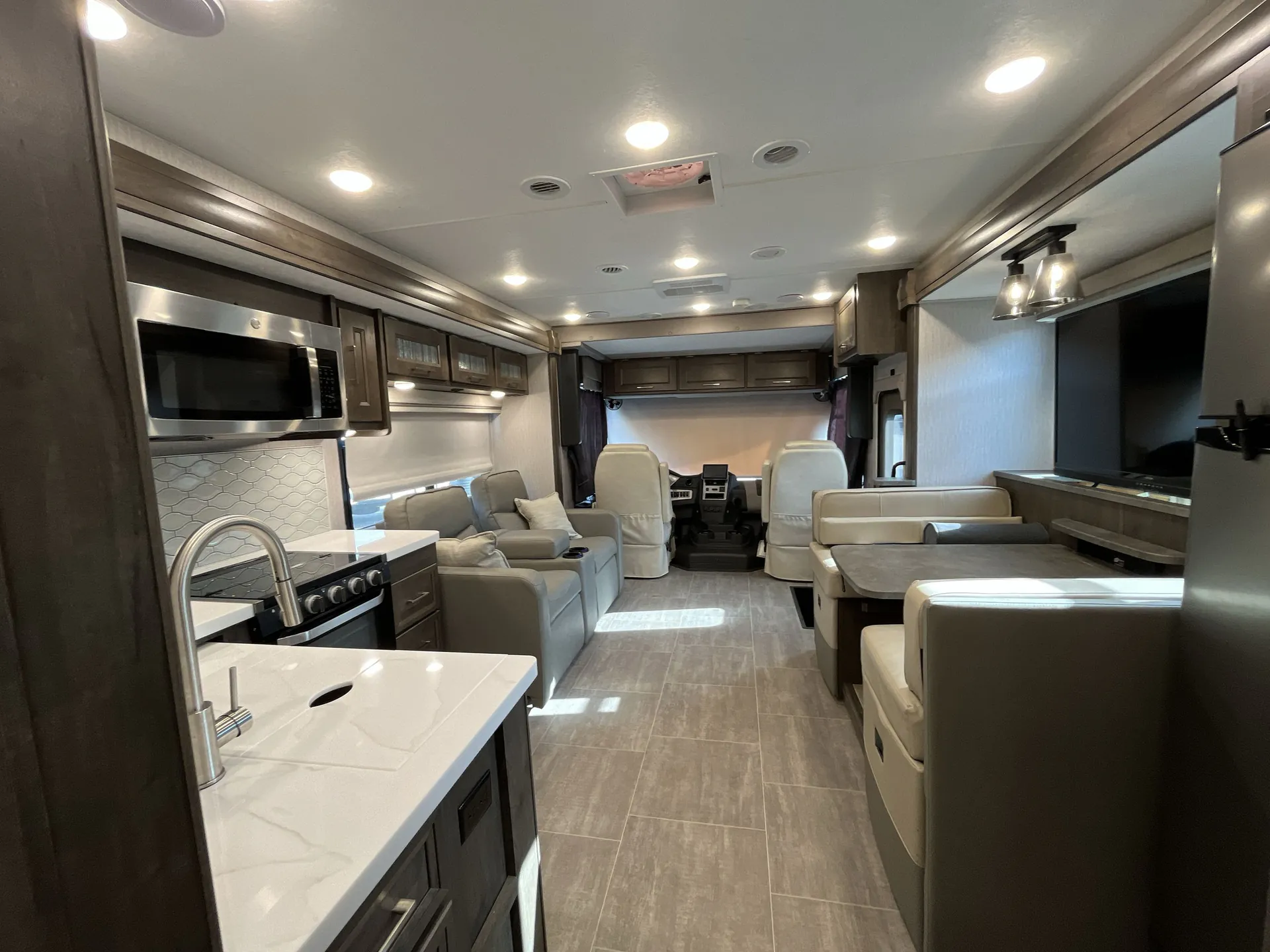 2022 Coachmen Mirada 315KS — living area main