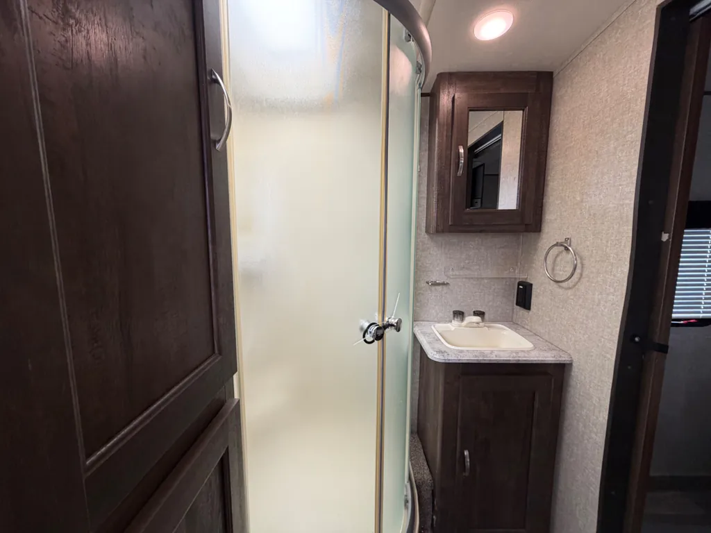 2018 Forest River Vibe 268RKS, Photos photo 19