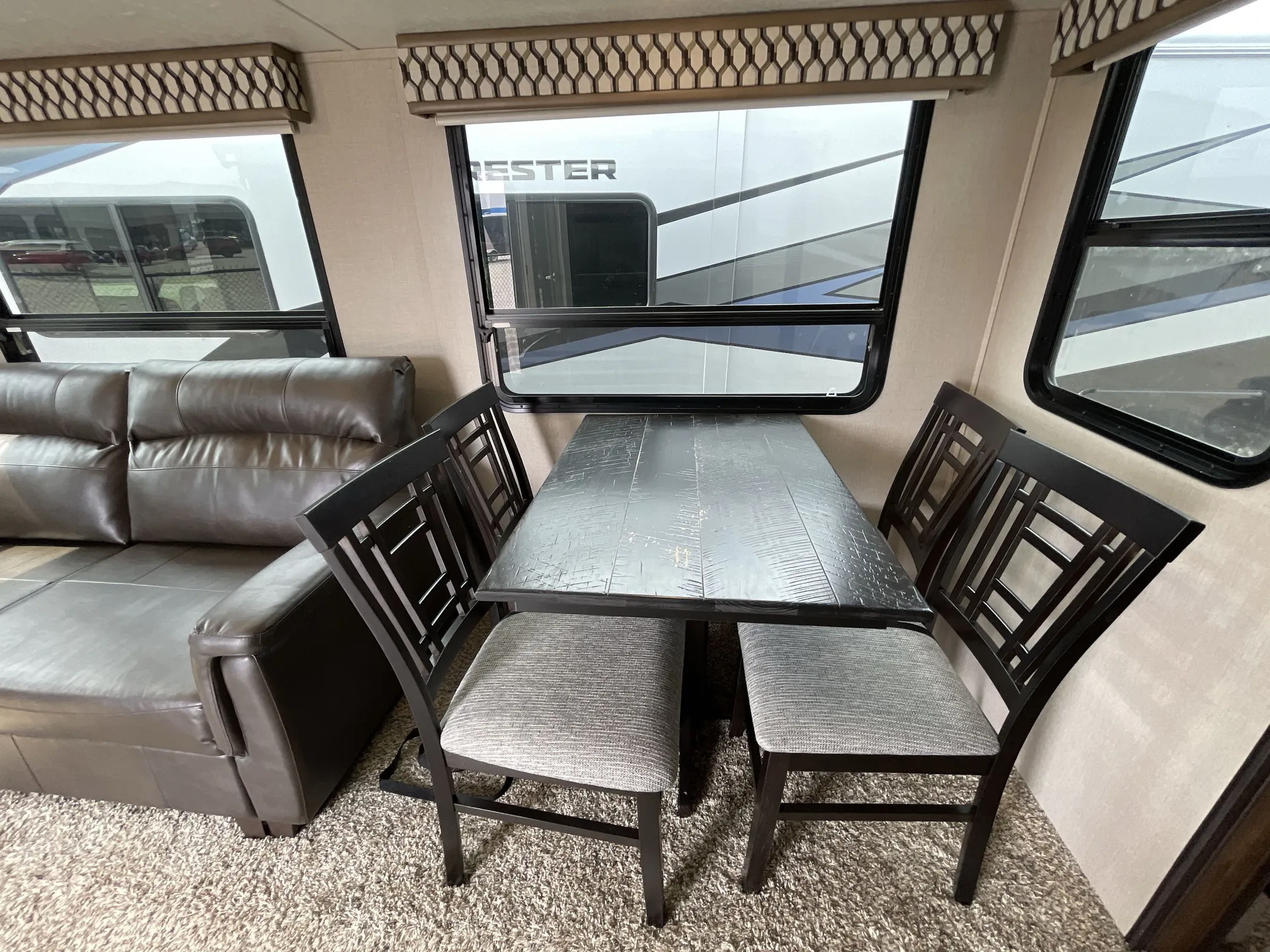 2020 Coachmen Chaparral Lite 25RE — living area main