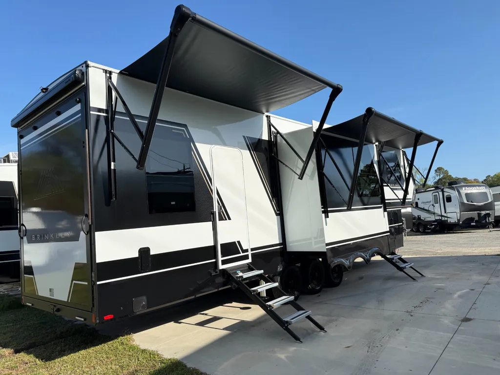 2026 Brinkley Model G 3520, Photos photo 43