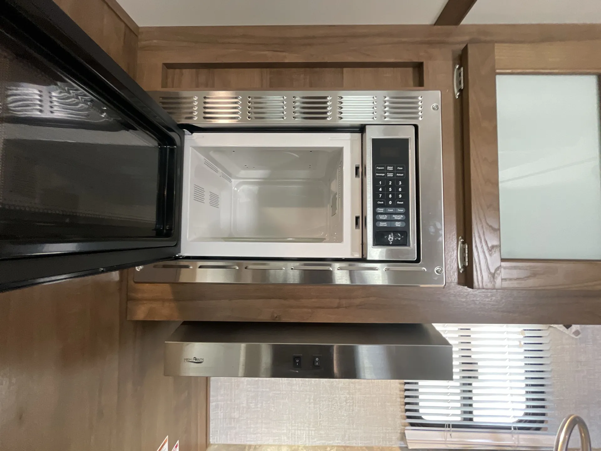 2019 Gulf Stream Geo SVT 19FMB — living area main