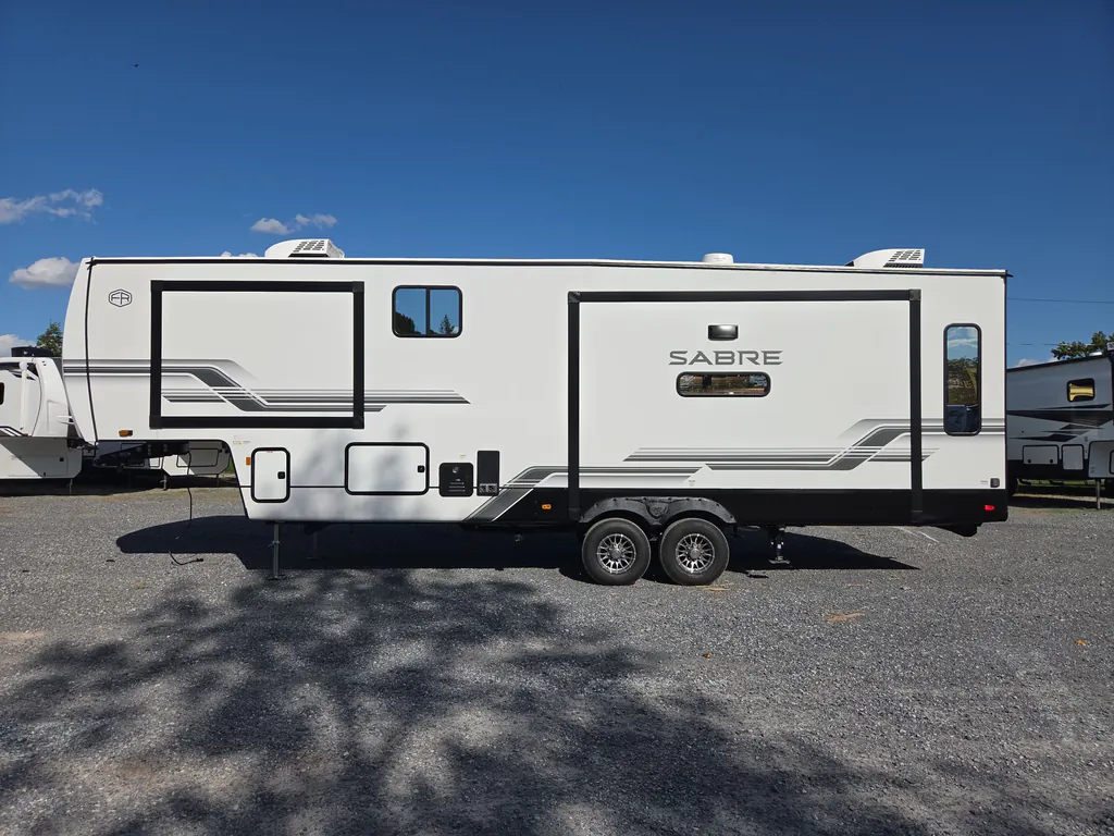 2027 Forest River Sabre 32RL, Photos photo 5
