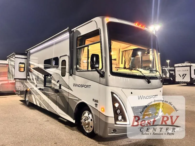 2026 Thor Motor Coach Windsport 35G - Photo 2