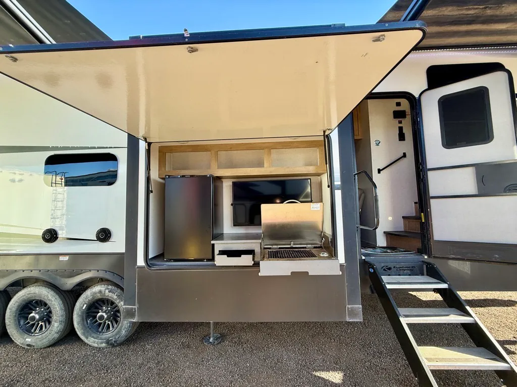 2022 Keystone Raptor 423, Photos photo 39